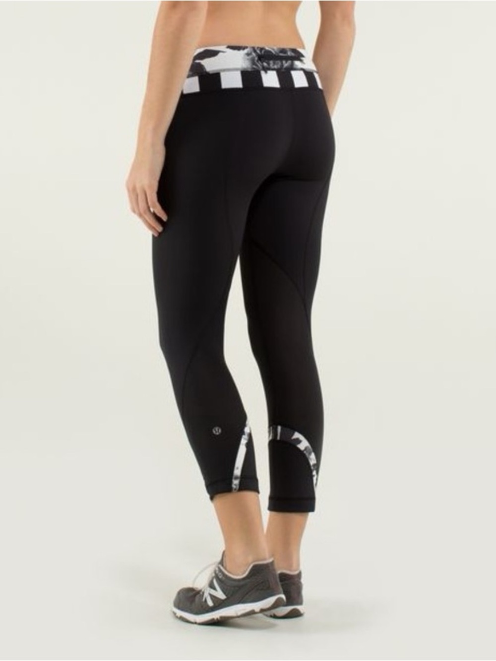 LULULEMON Run Inspired Crop II Size 8 Excellent